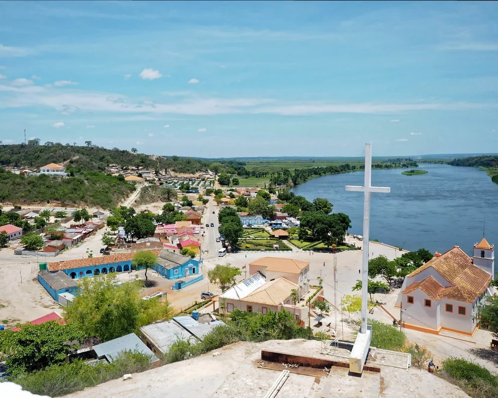 Paint By Numbers | Luanda - Aerial View Of Houses Near Body Of Water