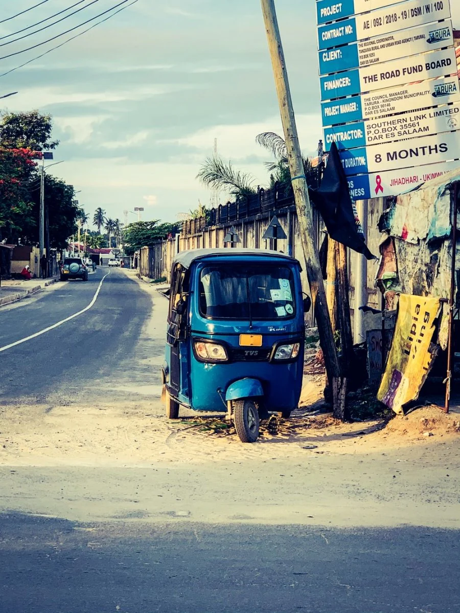 Paint By Numbers | Dar Es Salaam - Blue And Yellow Auto Rickshaw On Road During Daytime