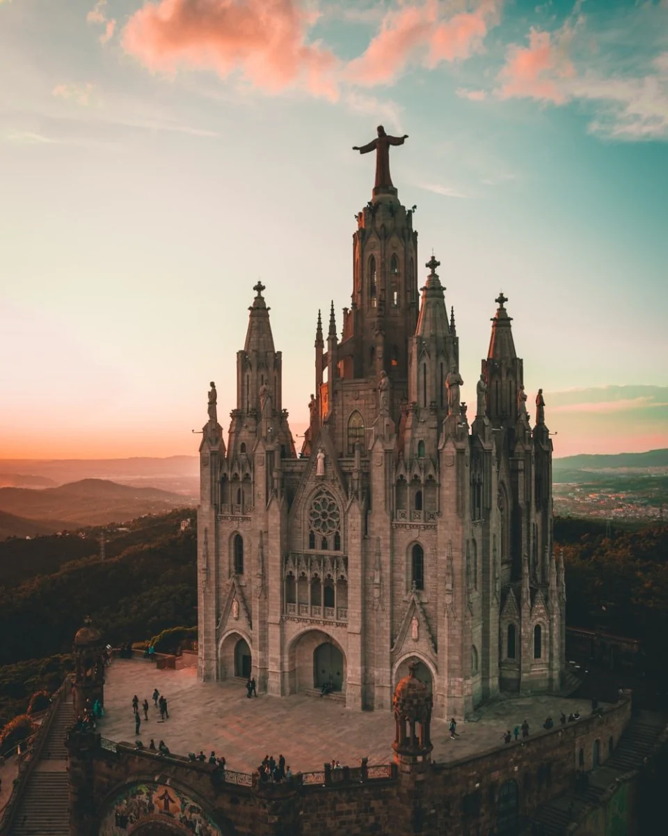 Paint By Numbers | Barcelona - Brown Cathedral During Daytime