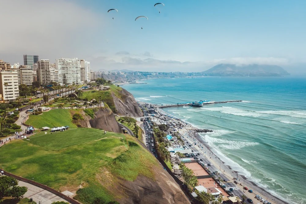 Paint By Numbers | Lima - City On Island During Day