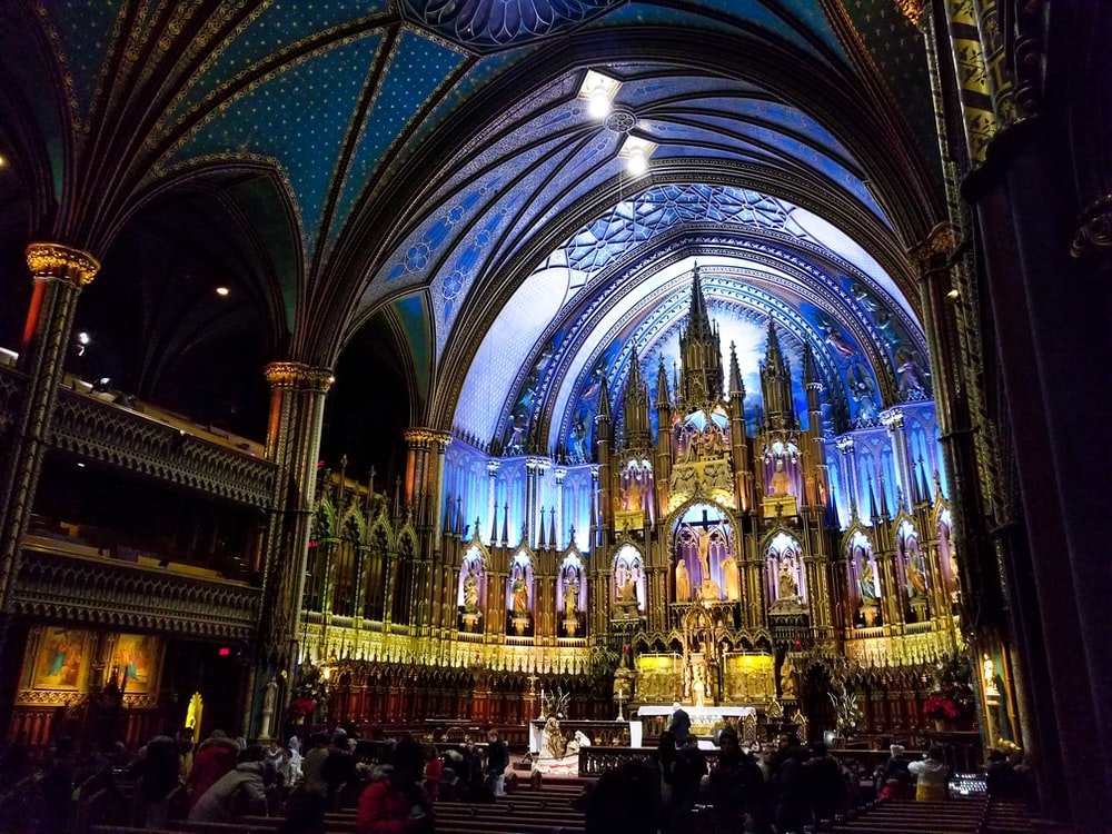 Paint By Numbers | Montréal - People In Cathedral