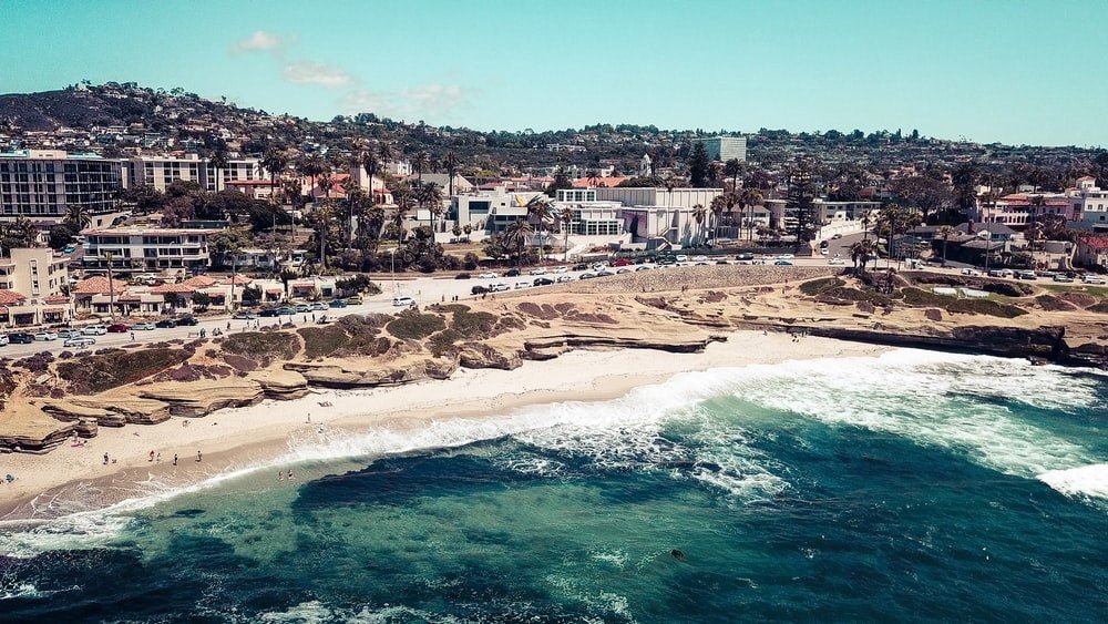Paint By Numbers | San Diego - Seashore Near Buildings
