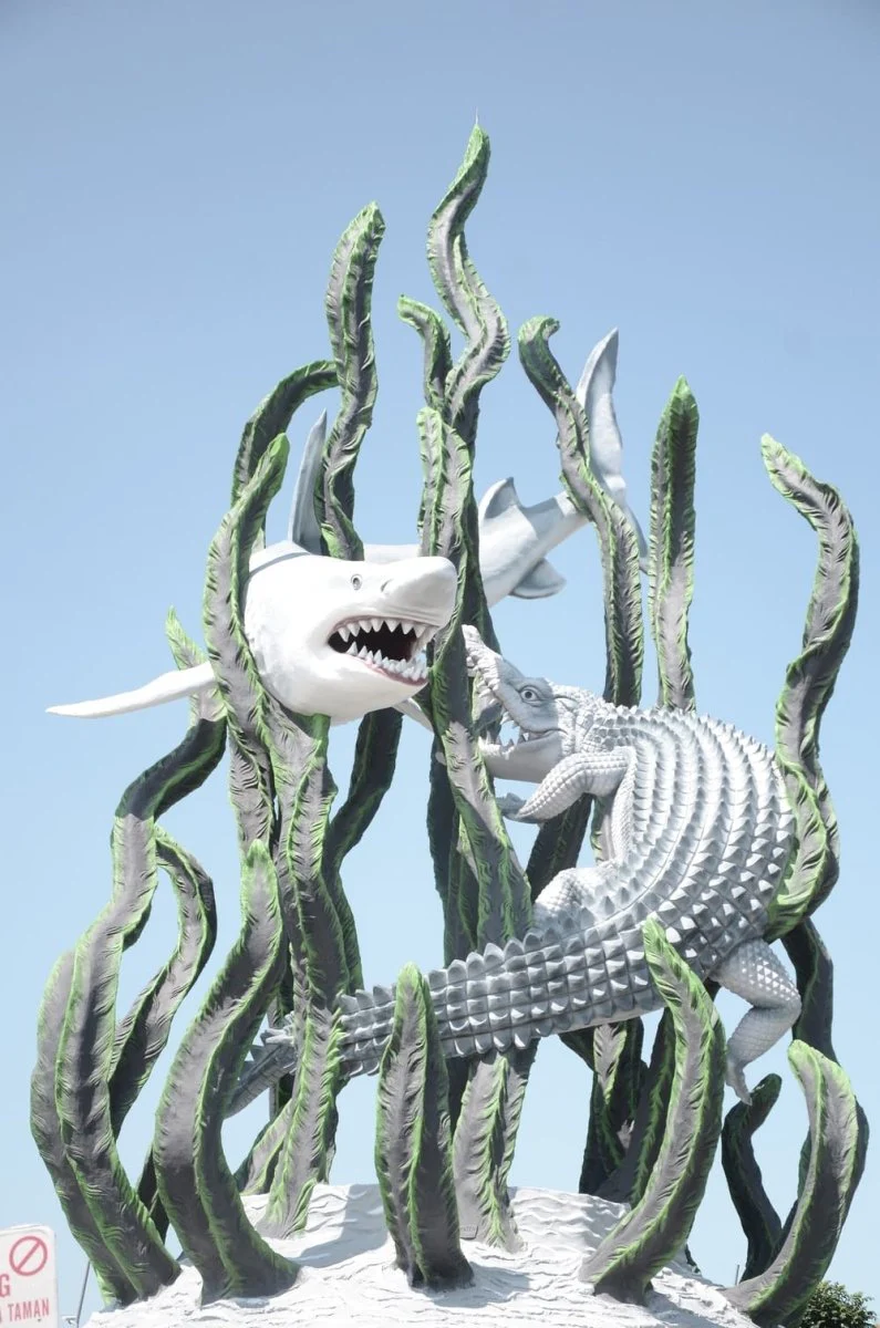 Paint By Numbers | Surabaya - Shark And Crocodile Statue