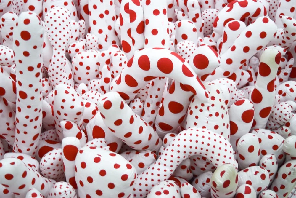 Paint By Numbers | Yayoi Kusama - White-And-Red Textiles